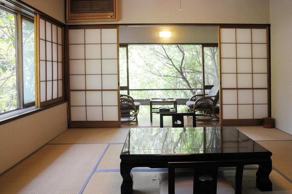 ホテル 志太温泉 潮生館 藤枝市 部屋 写真